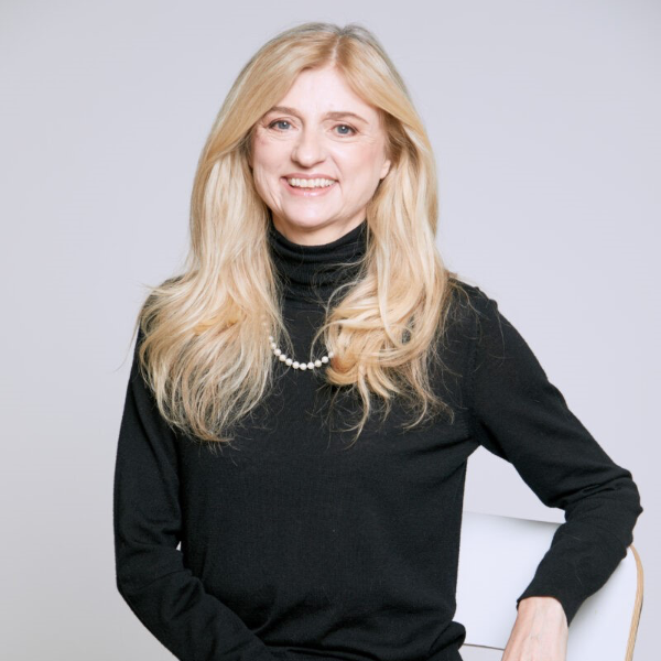 julia-charlton